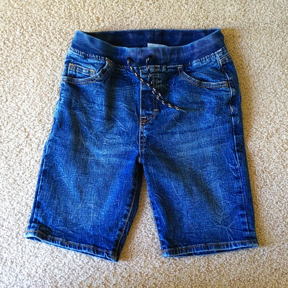Boys Gymboree Jean Shorts. Size Large.